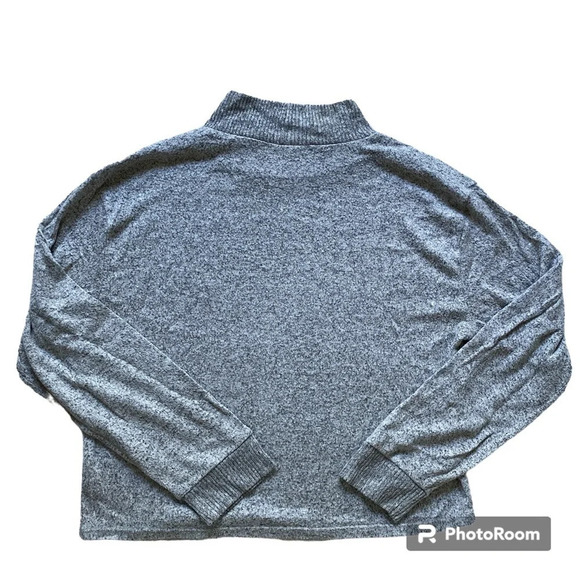 Cozy Light Heathered Gray Mock Neck Crop Sweater Size Small - Picture 4 of 9